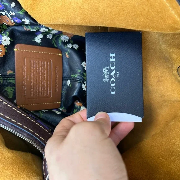 Rare 🐻 Coach Black and Burgundy - 3 in 1 Bag - Picture 11 of 12